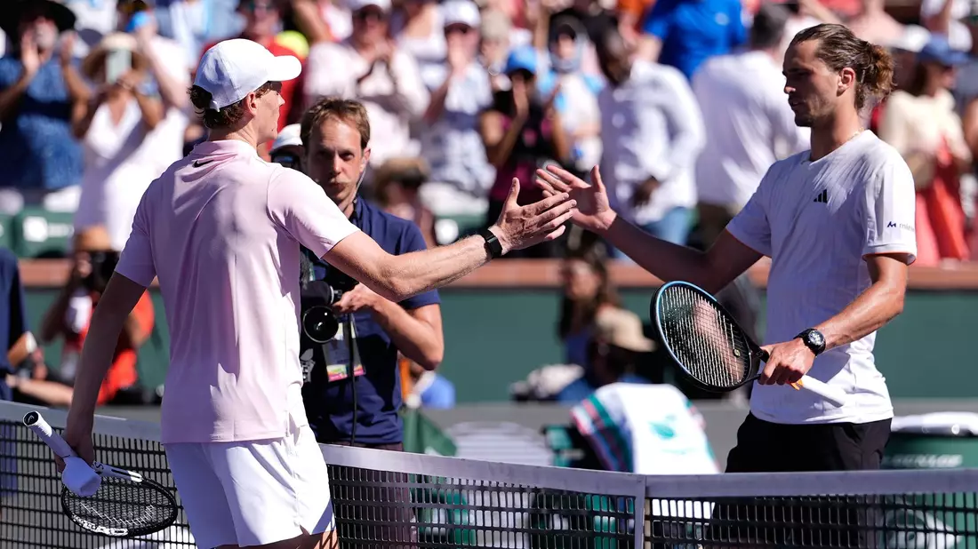 Chancenlos gegen Jannik Sinner (l): Der deutsche Tennisprofi Alexander Zverev. - Bild: Mark J. Terrill/AP/dpa