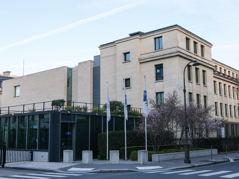 Die sechste Runde der Handelsgespräche zwischen den USA und China hat begonnen. Sie findet in Paris am Sitz der Organisation für wirtschaftliche Zusammenarbeit und Entwicklung (OECD) statt. - Foto: Wu Huiwo/XinHua/dpa