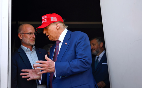 Die US-Medienaufsicht erhöht den Druck auf Rundfunksender. (Archivbild) - Foto: Brandon Bell/Getty Images North America Pool via AP/dpa