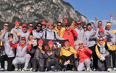 Das deutsche Team feiert in Tesero mehrere Medaillen. (Archivbild)  - Foto: Martin Schutt/dpa