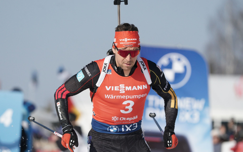 Philipp Nawrath auf der Strecke.  - Foto: Roman Koksarov/AP/dpa