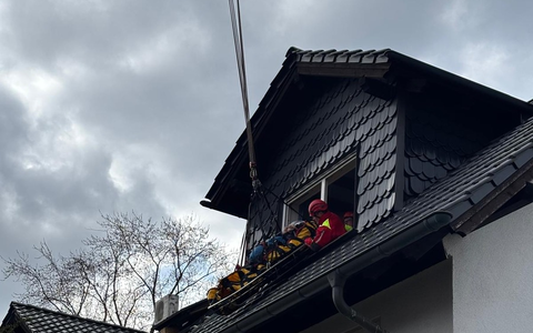 FW Datteln: Medizinischer Notfall fordert Höhenretter des Kreises Recklinghausen - Foto: presseportal.de