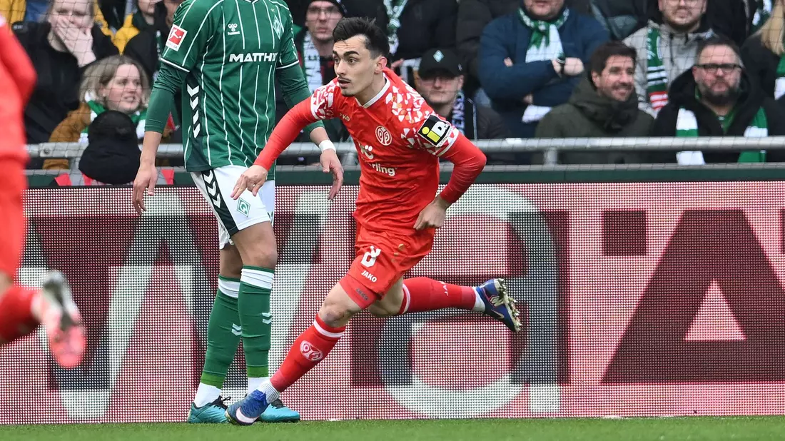 Paul Nebel brachte Mainz in Bremen früh in Führung. - Bild: Carmen Jaspersen/dpa