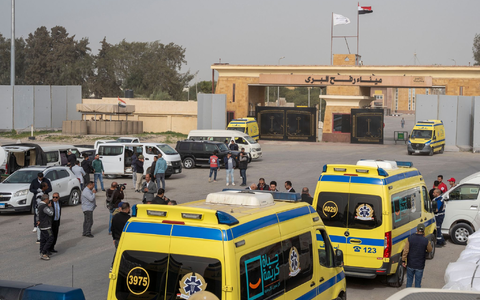 Israel hat angekündigt, der Grenzübergang Rafah vom Gazastreifen nach Ägypten werde am Mittwoch wieder geöffnet. (Archiv-Bild) - Foto: Mohammed Arafat/AP/dpa Israel hat angekündigt, der Grenzübergang Rafah vom Gazastreifen nach Ägypten werde am Mittwoch wieder geöffnet. (Archiv-Bild) - Foto: Mohammed Arafat/AP/dpa