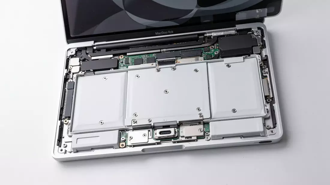 MacBook Neo: Apples Kehrtwende zur Reparaturfreundlichkeit - Bild: über boerse-global.de