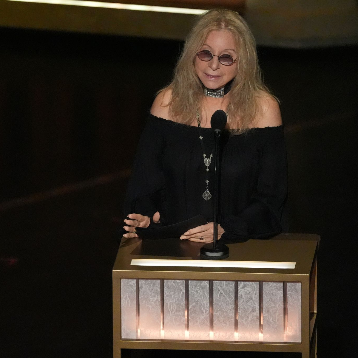 Barbra Streisand bei den Oscars. - Foto: Chris Pizzello/Invision/AP/dpa