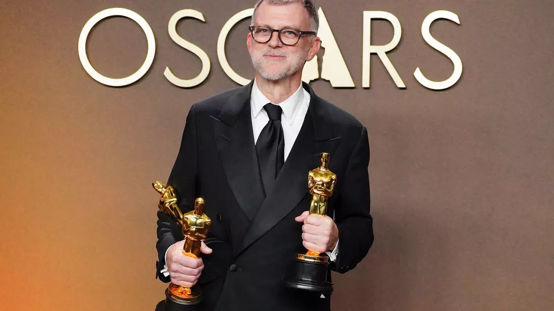 Paul Thomas Anderson nach der Verleihung.  - Bild: Jordan Strauss/Invision/AP/dpa