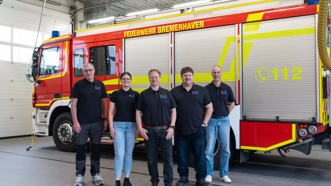 FW Bremerhaven: Förderverein der Feuerwehr Bremerhaven stärkt Kameradschaft und Engagement - Bild: presseportal.de