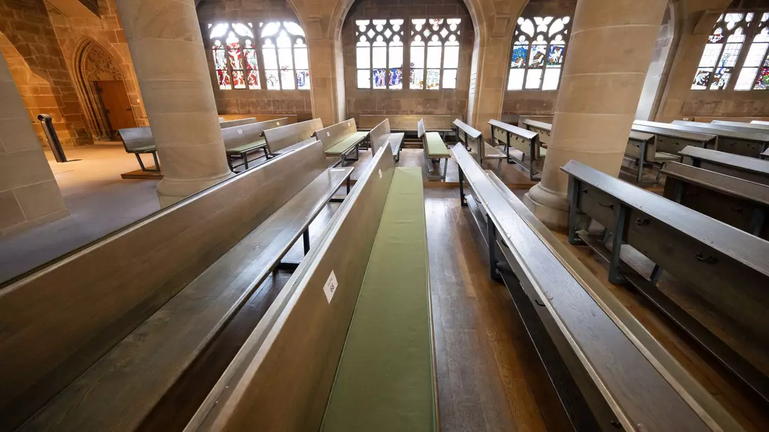Mehr als 600 000 Menschen sind im vergangenen Jahr aus der katholischen und der evangelischen Kirche ausgetreten (Archivbild).  - Bild: Bernd Weißbrod/dpa