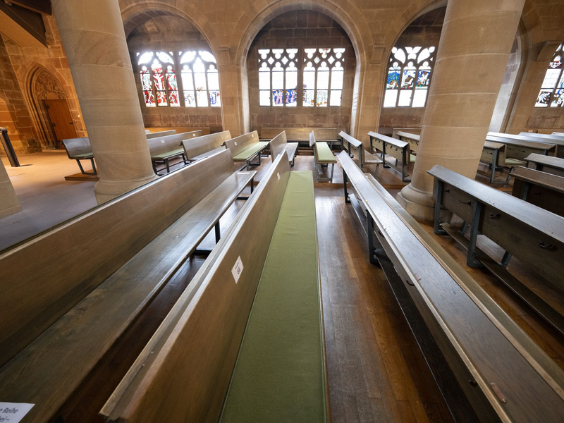 Mehr als 600 000 Menschen sind im vergangenen Jahr aus der katholischen und der evangelischen Kirche ausgetreten (Archivbild). - Foto: Bernd Weißbrod/dpa