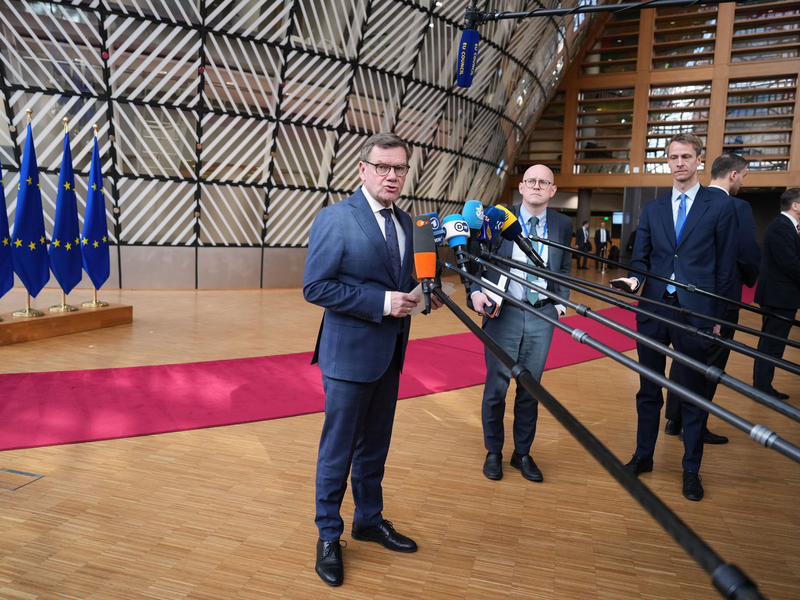 Skeptisch gegenüber Trumps Vorstoß: Außenminister Wadephul. - Foto: Virginia Mayo/AP/dpa