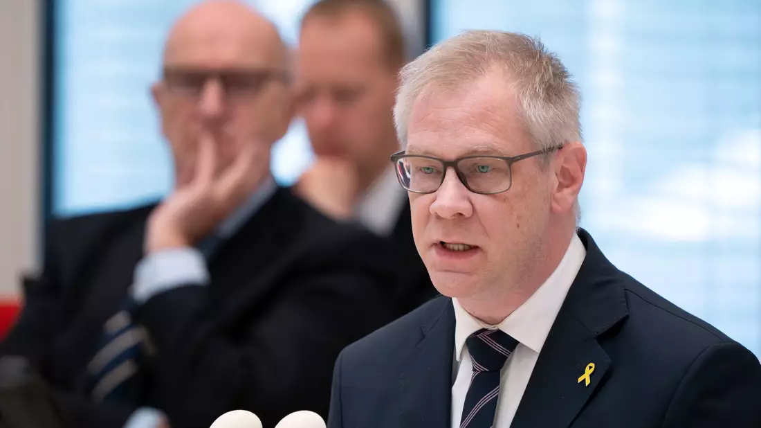 Andreas Bütter verlässt die Linke mit bitteren Vorwürfen.  - Bild: Soeren Stache/dpa