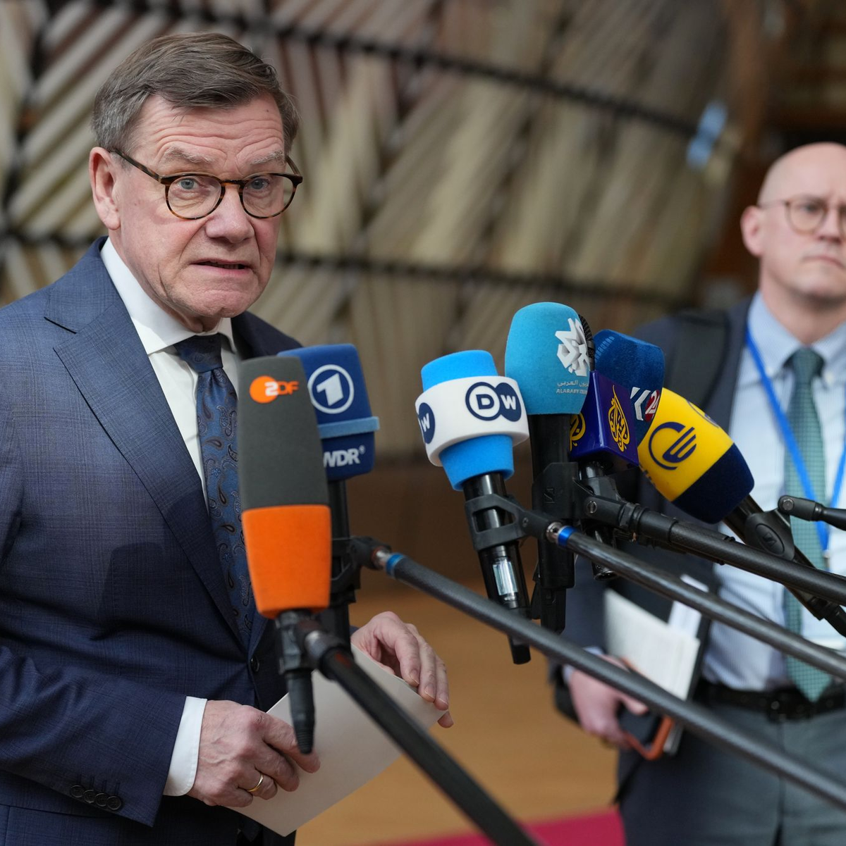 Erwartet Gespräche in der EVP: Außenminister Johann Wadephul. - Foto: Virginia Mayo/AP/dpa