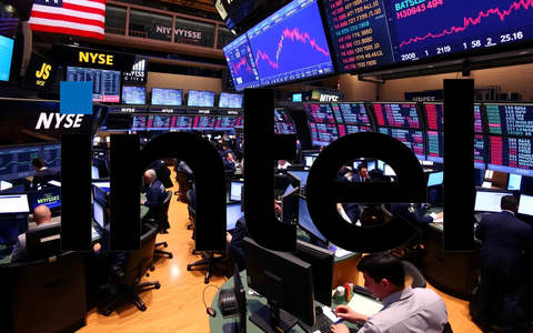 Intel: Una Semana entre la Demanda Judicial y el Viento de Cola de la IA - Foto: über boerse-global.de