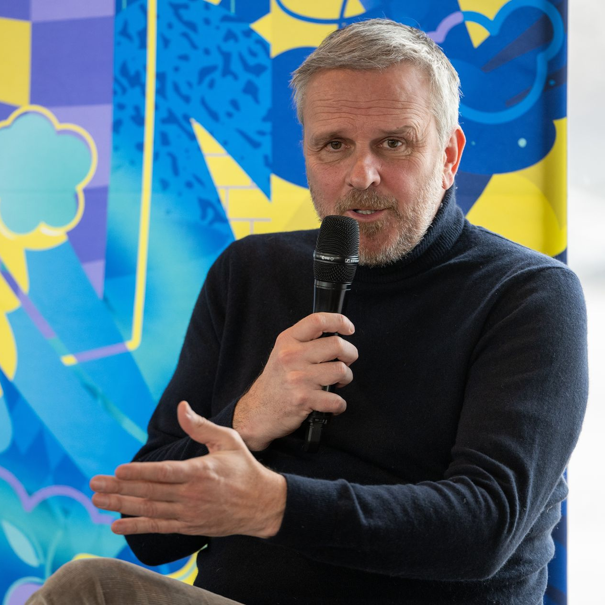 Dietmar Hamann hat die Bayern-Führung für ihr Vorgehen im Fall Luis Díaz scharf kritisiert. (Archivbild) - Foto: Leonie Asendorpf/dpa