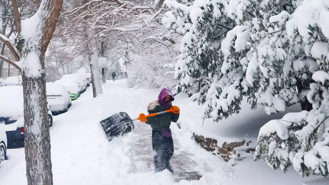 In Teilen der nördlichen USA fiel viel Schnee.  - Bild: Owen Ziliak/Wisconsin State Journal/AP/dpa