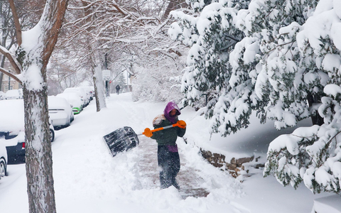 In Teilen der nördlichen USA fiel viel Schnee.  - Foto: Owen Ziliak/Wisconsin State Journal/AP/dpa