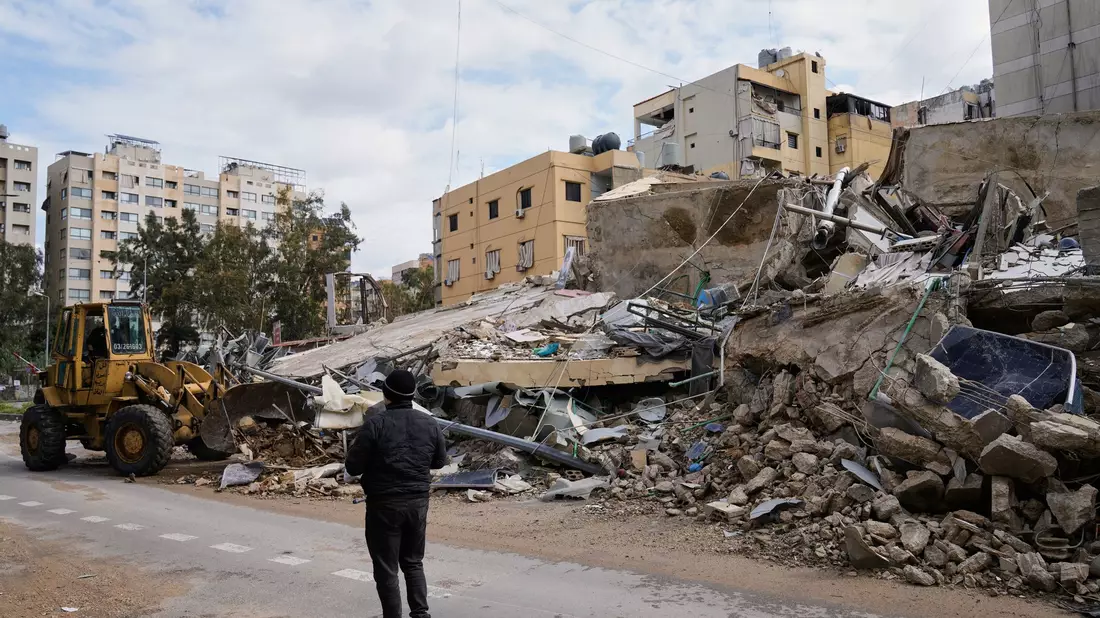 Besonders die südlichen Vororte Beiruts, die als Hisbollah-Hochburg gelten, werden immer wieder Ziele israelischer Angriffe.  - Bild: Bilal Hussein/AP/dpa