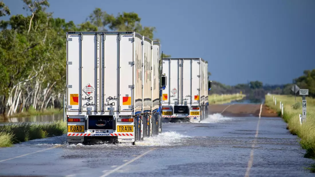 Meteorologen warnen vor weiterem Starkregen in der ansonsten meist trockenen Region - Bild: Michael Currie/AAP/dpa