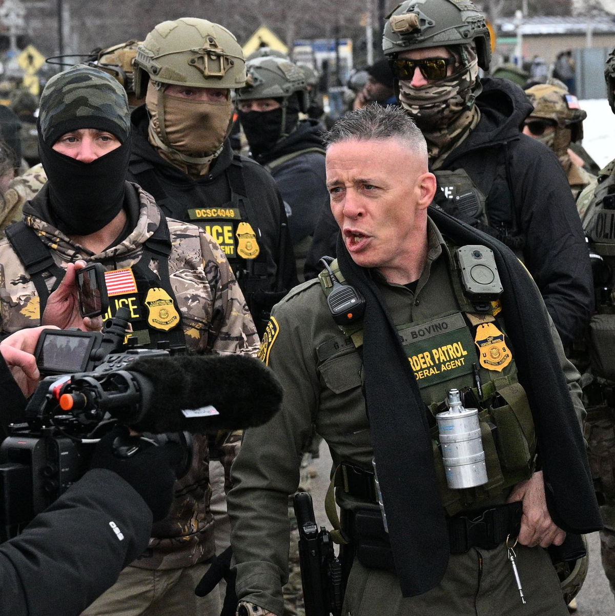 Sein rabiates Auftreten verschaffte Bovino Anerkennung bei Präsident Trump. (Archivbild) - Foto: Tom Baker/AP/dpa