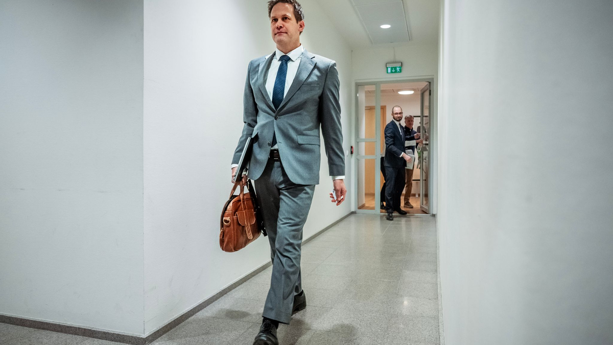 Staatsanwalt Sturla Henriksbø wollte heute eigentlich sein Plädoyer fortsetzen und bekanntgeben, welches Strafmaß er für den Sohn der norwegischen Kronprinzessin fordert.  - Foto: Ole Berg-Rusten/NTB/dpa