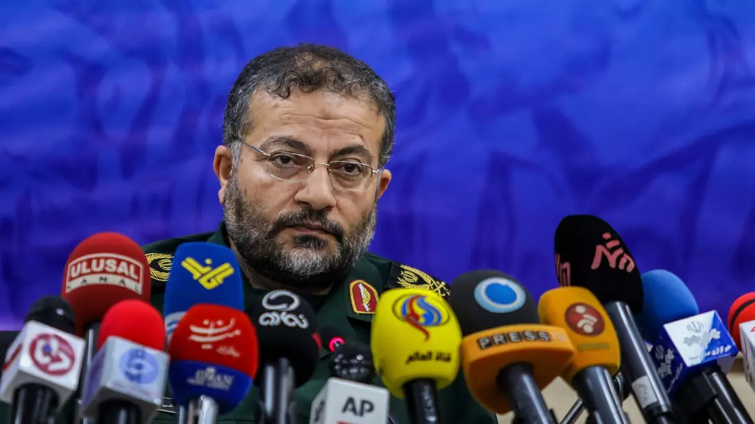 Die iranischen Basidsch-Kräfte unter der Führung von Gholamresa Soleimani spielen eine zentrale Rolle bei der Unterdrückung von Protesten im Land. (Archivbild) - Bild: Ebrahim Noroozi/AP/dpa