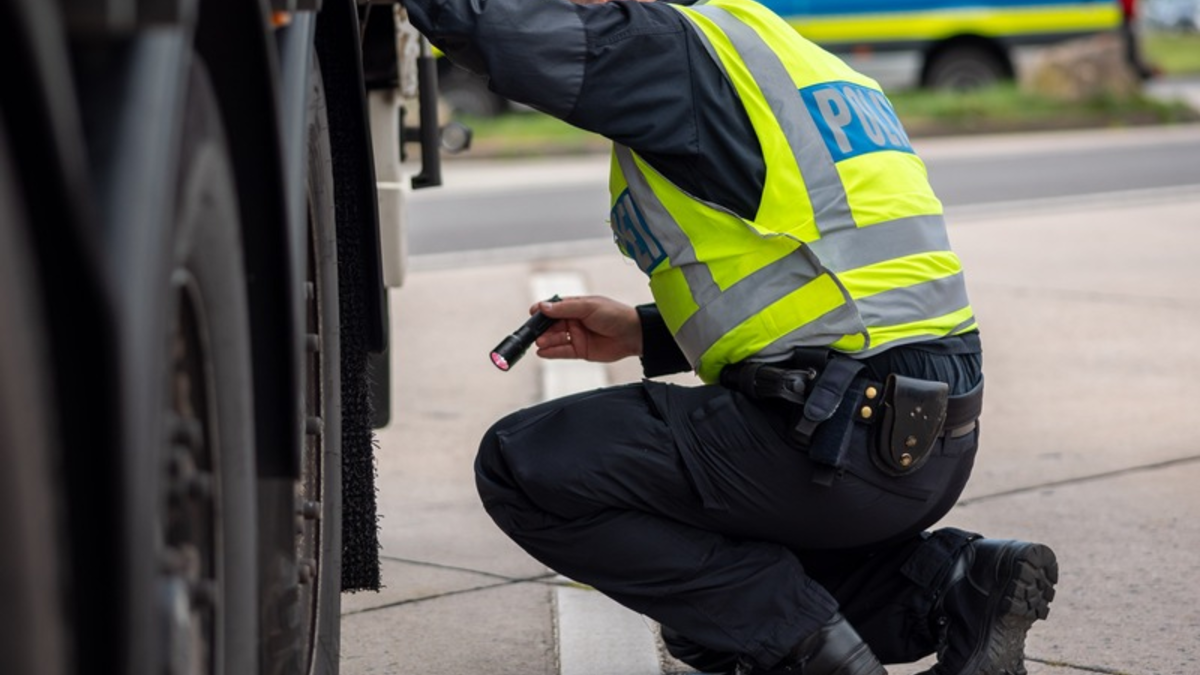 API-TH: Schwerpunktkontrolle Abfall und Gefahrgut bringt gravierende Verstöße zutage - Foto: presseportal.de