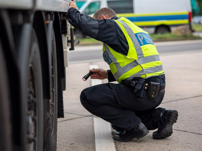 API-TH: Schwerpunktkontrolle Abfall und Gefahrgut bringt gravierende Verstöße zutage - Foto: presseportal.de