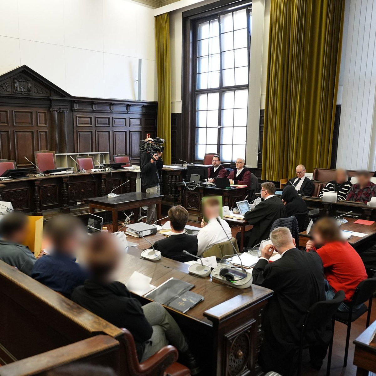 In Hamburg läuft seit März ein Prozess gegen die Gruppe. (Archivbild) - Foto: Marcus Brandt/Pool dpa/dpa