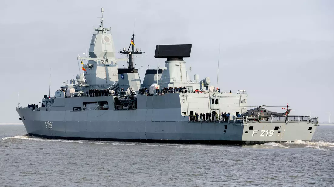 Die Bundeswehr verfügt über drei Fregatten der «Sachsen»-Klasse. - Bild: Hauke-Christian Dittrich/dpa