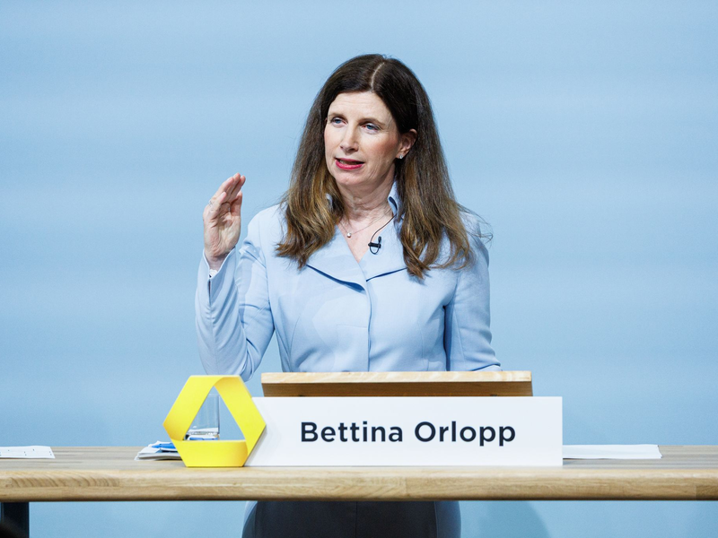 Commerzbank-Chef Bettina Orlopp will die Eigenständigkeit des Instituts retten.  - Foto: Hannes P Albert/dpa