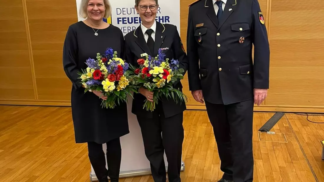 Nancy Faeser ist neue Vorsitzende des Beirats des Deutschen Feuerwehrverbandes / Dank an Vorgängerin Claudia Crawford für 17-jähriges Engagement / Fachvorträge bei Tagung in Berlin - Bild: presseportal.de