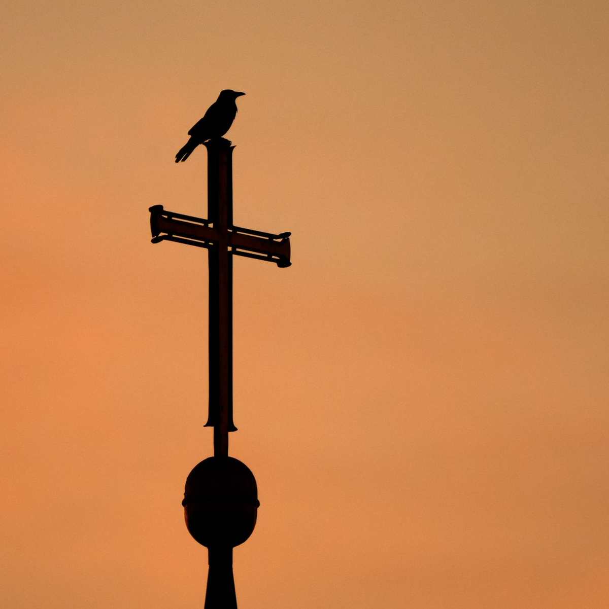 Der Fall einer Beraterin bei einem katholischen Verein beschäftigt das höchste europäische Gericht. (Archivbild) - Foto: Julian Stratenschulte/dpa