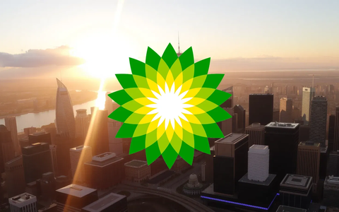 BP Shares Reach New Peak Amid Divergent Operational Realities - Foto: über boerse-global.de