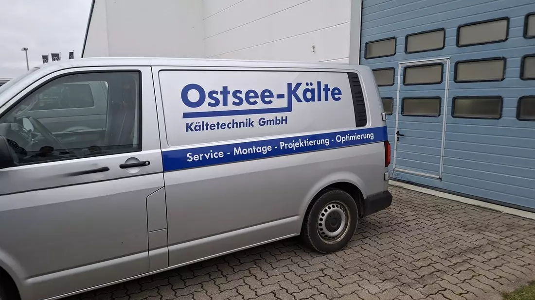 POL-HRO: Diebe brechen in Firma in Kritzow ein und entwenden Transporter - Polizei sucht Zeugen - Bild: presseportal.de