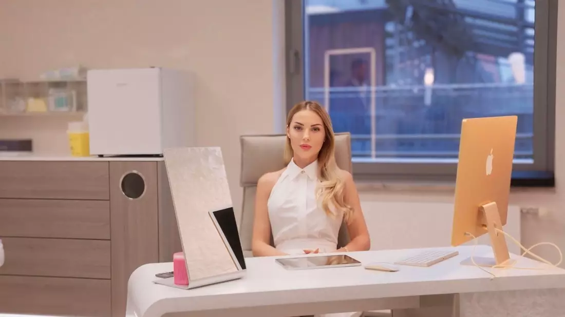 Tut Botox weh? Dr. med. (Universität Sarajevo) Sejla Dzanic von der my beauty clinic in Nürnberg erklärt, warum moderne Behandlungen heute viel sanfter sind als viele erwarten - Bild: presseportal.de
