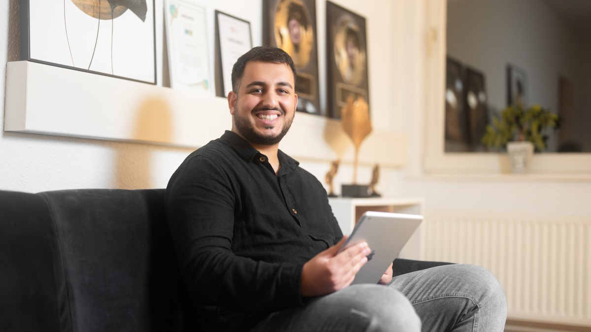 Planbare Kundengewinnung statt Zufall: Hakan Ersu über skalierbares B2B-Wachstum durch systematische Marketing- und Sales-Prozesse | Konzept und Erfahrungen - Foto: presseportal.de