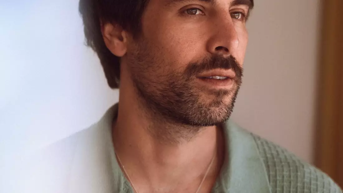 Max Giesinger live und unplugged an Bord der SEA CLOUD SPIRIT: Beliebtes Musikformat SONGS 'N' SAIL feiert Premiere im Mittelmeer - Bild: presseportal.de