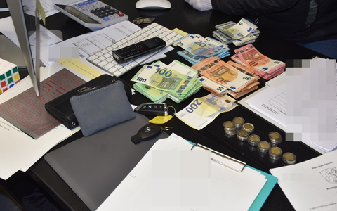 HZA-KR: Pfändung à la carte: Zoll Krefeld durchsucht China-Restaurant in Neuss - Foto: presseportal.de