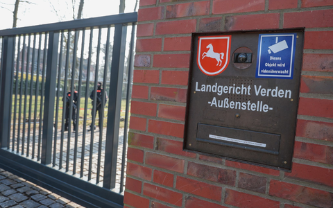 Ein Sprengstoffhund hat während des Verhandlungstermins im Prozess gegen Daniela Klette angeschlagen. (Symbolfoto)  - Foto: Focke Strangmann/dpa