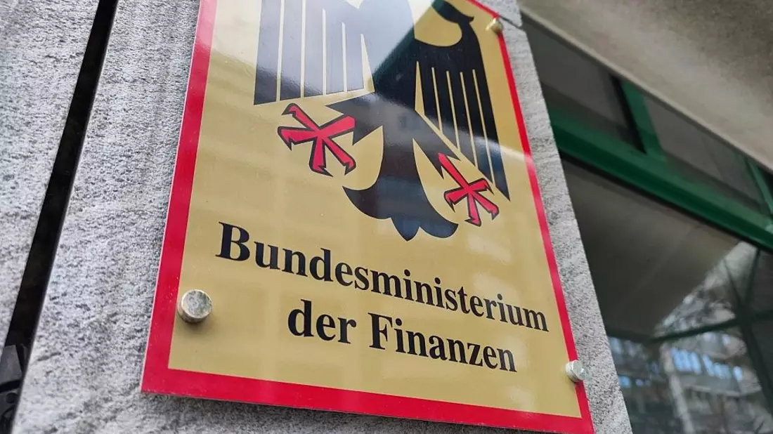 Klingbeil legt zwei Varianten für Einkommensteuerreform vor