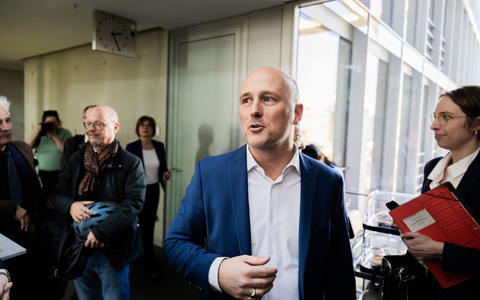 Der Grünen-Politiker Sven Lehmann hatte im Ausschuss kritische Fragen. - Foto: Christoph Soeder/dpa