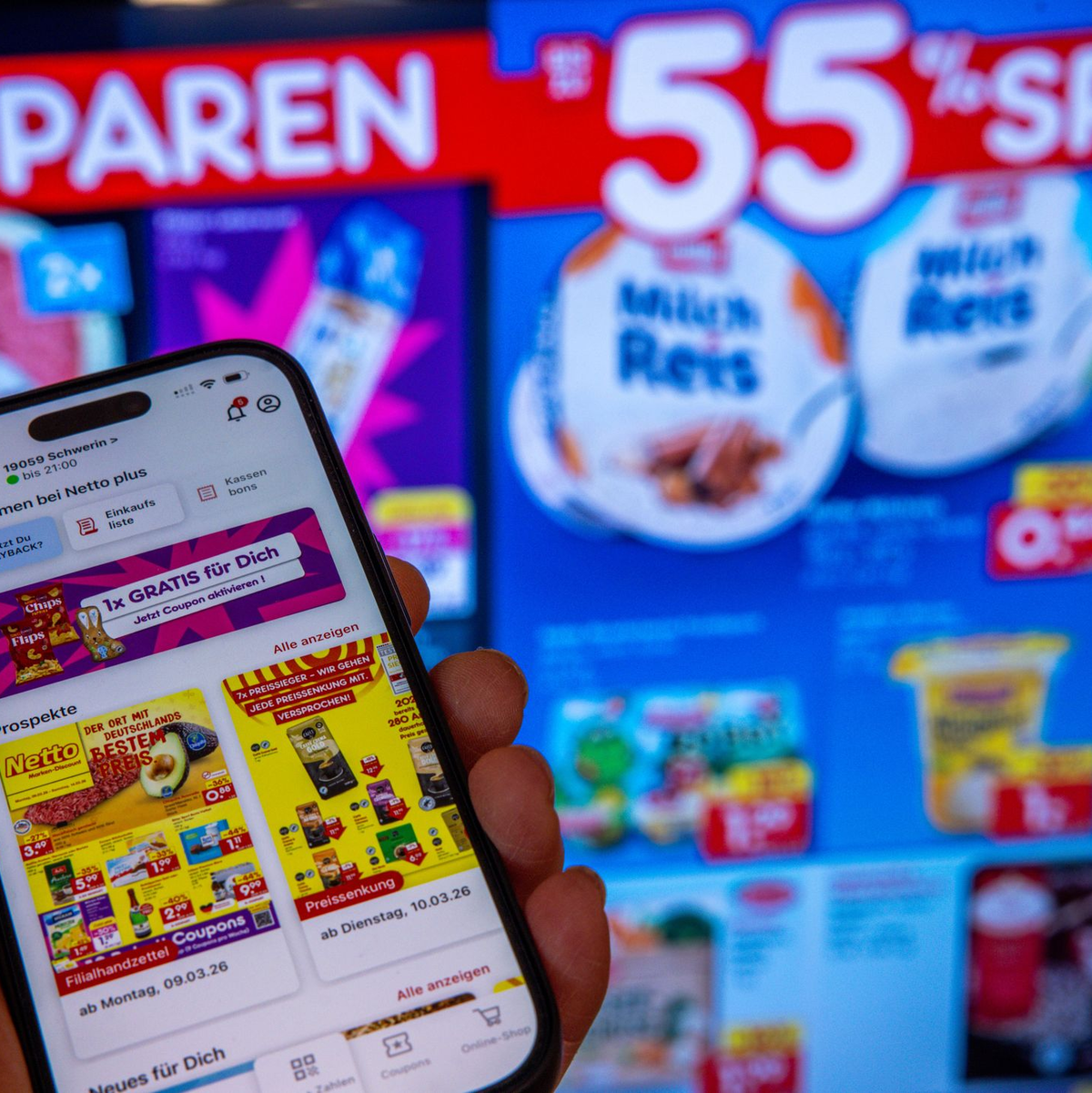 Discounter Netto bietet Kunden in seiner App zusätzliche Rabatte an. (Symboldbild) - Foto: Jens Büttner/dpa