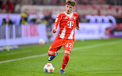 Darf womöglich bald auch das DFB-Trikot tragen: Bayerns Jungstar Lennart Karl. (Archivbild) - Foto: Harry Langer/dpa