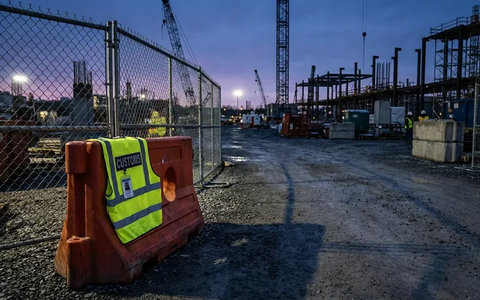 Zoll verschärft Kampf gegen Schwarzarbeit mit neuen Vollmachten - Foto: über boerse-global.de