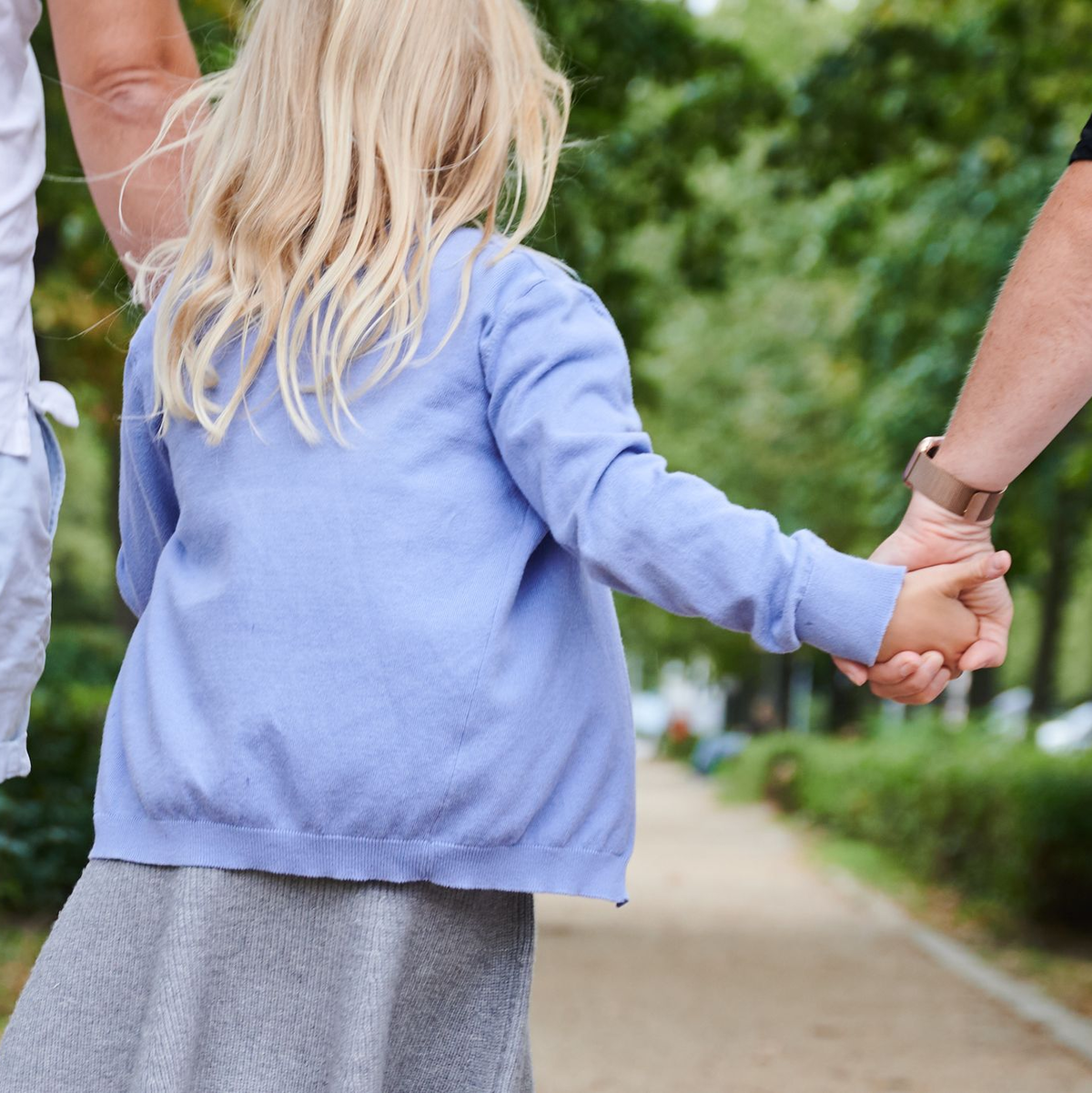 Familie und Kinder machen laut einer Umfrage viele Menschen in Deutschland glücklich. (Symbolbild) - Foto: Annette Riedl/dpa