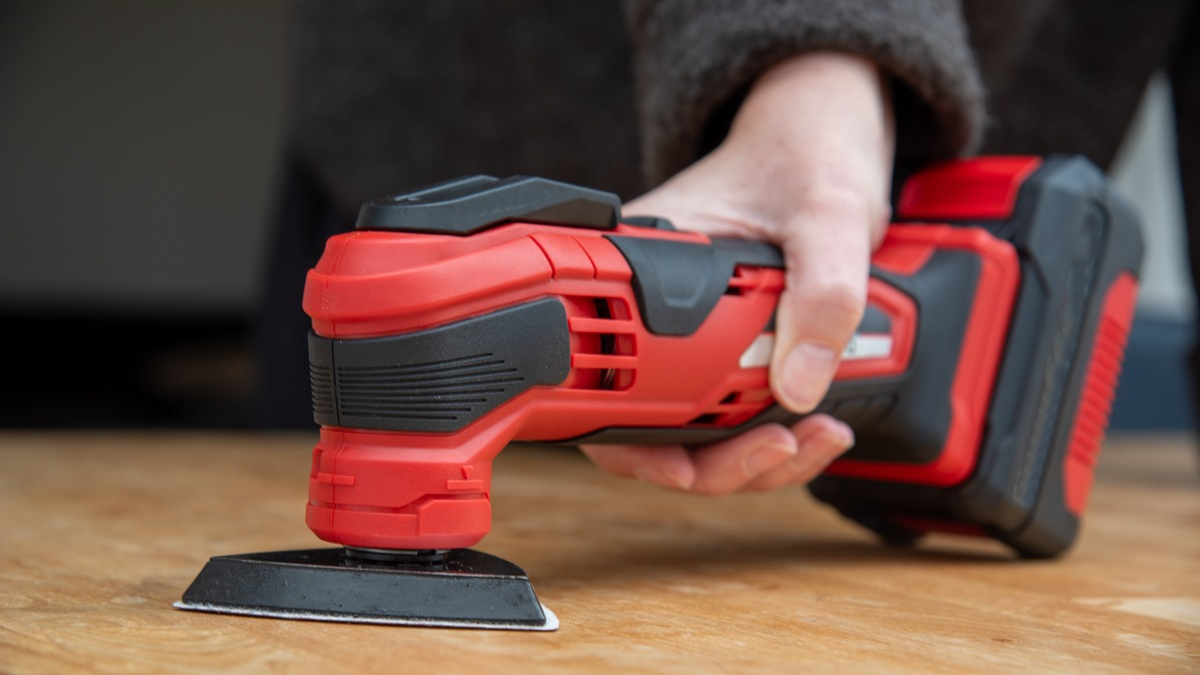 TÜV SÜD-Tipps für den Kauf und Einsatz von Multifunktionswerkzeugen - Foto: presseportal.de