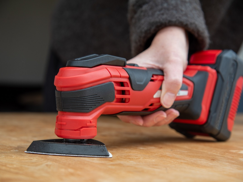 TÜV SÜD-Tipps für den Kauf und Einsatz von Multifunktionswerkzeugen - Foto: presseportal.de