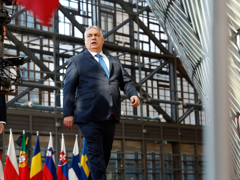 Will im Streit um das Milliarden-Darlehen für die Ukraine hart bleiben: Ungarns Ministerpräsident Viktor Orban. - Foto: Geert Vanden Wijngaert/AP/dpa
