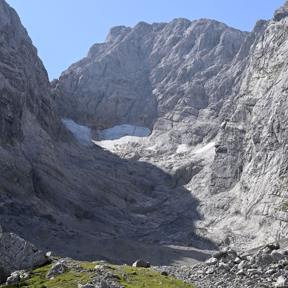 Auch der Blaueisgletscher hat den Prognosen nach nur noch wenige Jahre. - Foto: Angelika Warmuth/dpa